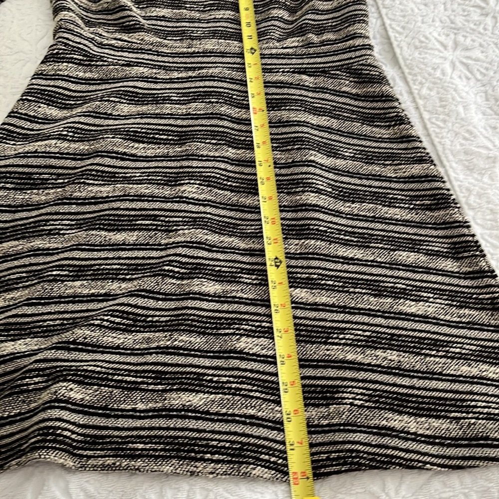 LOFT DRESS. - Picture 7 of 8